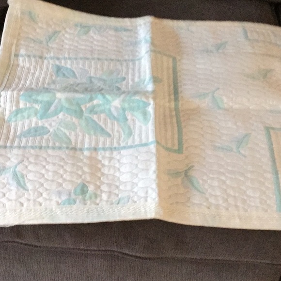 Queen size 3 pieces bedspread - Picture 5 of 6